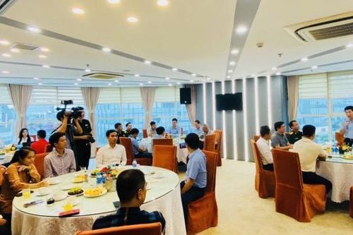 Cafe nhà thầu xây dựng: Bước đường cùng mới phải đưa ra kiện tụng