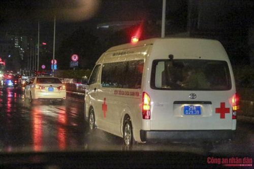 CSGT Thủ đô với hành trình 12 giờ bảo vệ 'trái tim nhân ái'