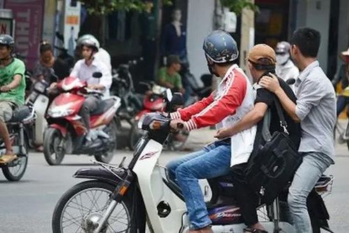 Những quy định mới với người đi xe máy từ năm 2025