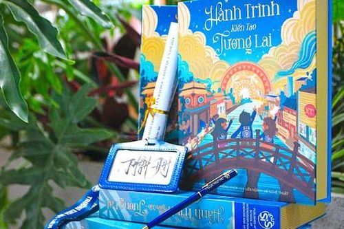 Loạt giấy báo trúng tuyển độc lạ của 'trường nhà người ta'