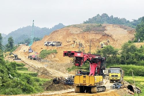 Chung sức, đồng lòng thực hiện Dự án đường bộ cao tốc Đồng Đăng - Trà Lĩnh