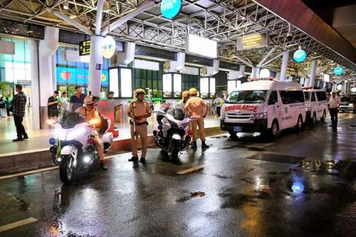 CSGT TPHCM mở đường, hộ tống quả tim hiến tặng đến bệnh viện cứu người
