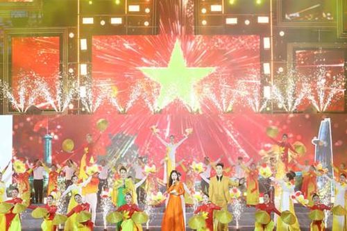 'Những ngày Hà Nội tại thành phố Hồ Chí Minh' góp phần làm sâu sắc thêm sự hiểu biết và gắn bó nghĩa tình giữa hai thành phố