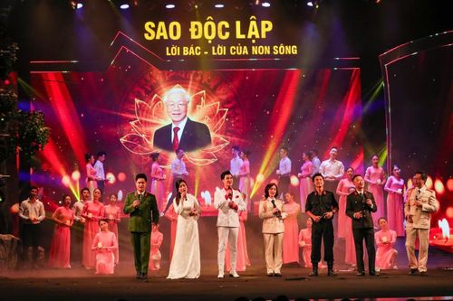 Chương trình nghệ thuật 'Sao Độc lập' 2024: Tôn vinh ý chí quật cường của dân tộc Việt Nam