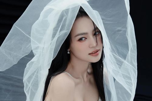 Lan Ngọc mất điểm