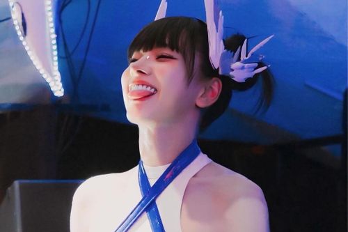DJ Mie hóa nhân vật game