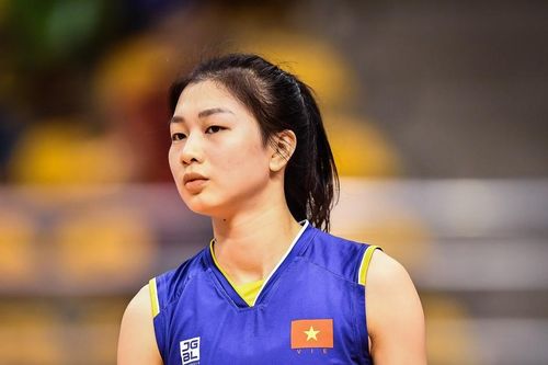 Phụ công chắn bóng hay nhất Việt Nam thể hiện cái duyên trước CLB Hàn Quốc, cùng Bích Tuyền tạo lên màn ngược dòng đẳng cấp