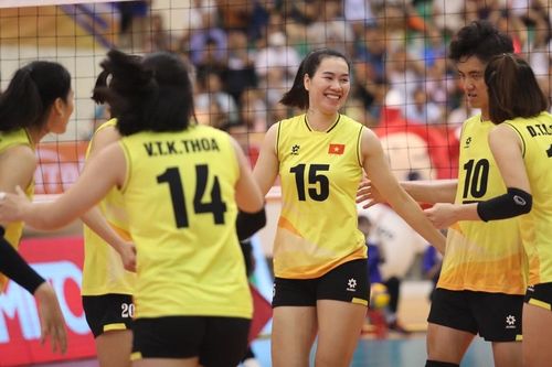 Ngôi sao bóng chuyền nữ duy nhất đánh 'mười trận như một', Việt Nam hiện chỉ có một người
