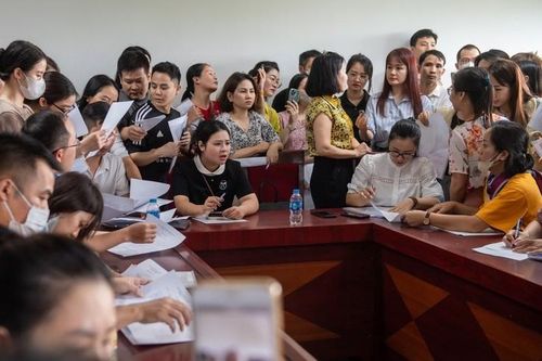 Vụ phụ huynh 'quây' trường: Thông báo kết quả trước 14h ngày 27/8