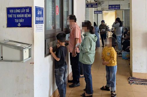 Gia Lai: Một học sinh lớp 8 được phát hiện mang thai hơn 3 tháng khi mẹ đưa đi khám