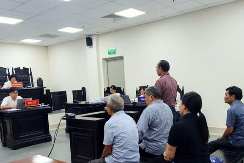 Tuyên án cựu Chủ tịch xã 'bán' hợp đồng có đóng dấu ủy ban giá 50 triệu đồng