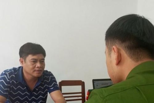 Bắt Tuấn 'báo' về hành vi cưỡng đoạt tài sản