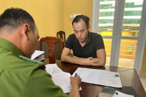 Mượn ô tô trị giá 540 triệu đồng, đem cầm cố 40 triệu rồi bỏ trốn