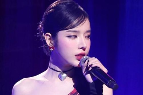 Nhà sản xuất lên tiếng vụ Châu Đăng Khoa tố LyLy và Orange 'hát chùa'