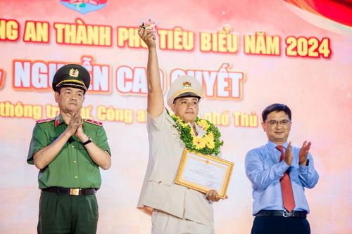 Gặp Đại úy CSGT tiêu biểu của Công an TP.HCM