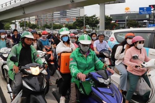 7 tuyến đường quanh sân bay Tân Sơn Nhất bị hạn chế lưu thông sáng 28/8