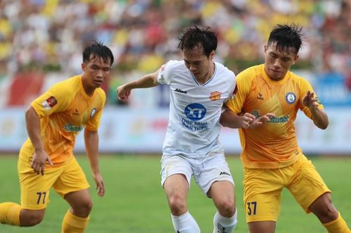 Siêu Cúp Quốc gia hứa hẹn nảy lửa, lần đầu có trọng tài ngoại