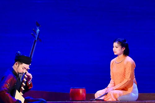 Vở chèo 'Người hát ả đào' khiến người xem xúc động