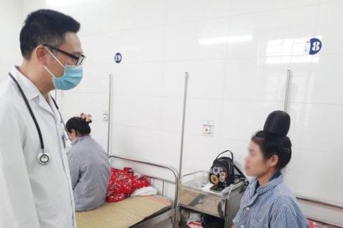 Nghĩ mình mắc ung thư, nữ giáo viên vỡ òa khi biết sự thật