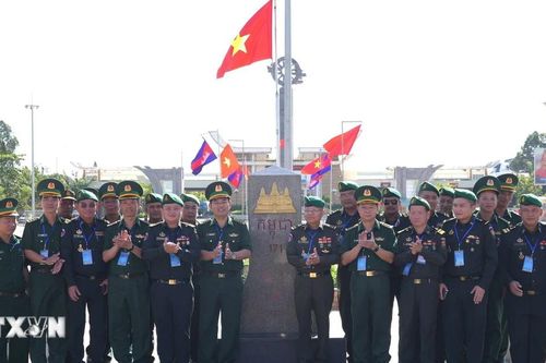 Giao lưu sỹ quan trẻ Bộ đội Biên phòng Việt Nam và Lục quân, Hiến binh Campuchia