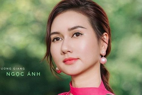 Lý do vì sao diễn viên Hương Giang không dám ra đường?