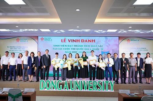 Sinh viên ĐH Đông Á đạt 34 giải thưởng trong nước và quốc tế năm học 2023 - 2024