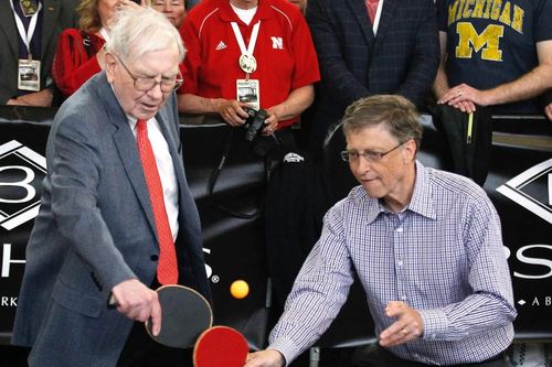 Tình bạn 30 năm thăng trầm giữa 2 tỷ phú Bill Gates và Warren Buffet