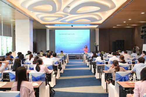 Bồi dưỡng kiến thức công tác quản lý nhà nước về thanh niên cho hơn 100 đại biểu
