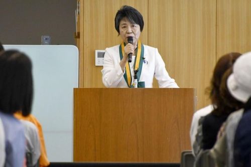 Nữ Ngoại trưởng Nhật Bản tuyên bố tham gia cuộc đua quyền lực