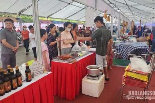 Lạng Sơn có 2 gian hàng giới thiệu sản phẩm tại ngày hội nông sản OCOP và văn hóa ẩm thực 6 tỉnh Việt Bắc