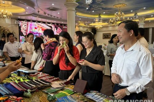 Thành phố Lạng Sơn tổ chức gặp mặt doanh nghiệp kinh doanh du lịch, dịch vụ
