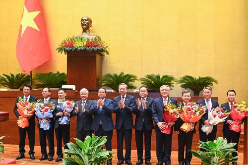 Quốc hội phê chuẩn bổ nhiệm nhiều chức danh quan trọng