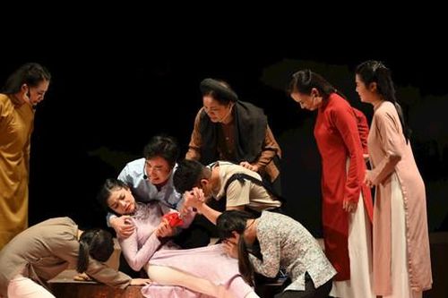 Vở chèo 'Người hát ả đào' tôn vinh những người Hà Nội bình dị