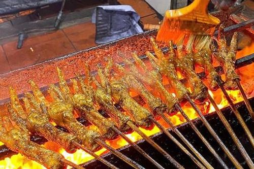 5 phố ẩm thực 'một món' ngon nức tiếng ở Hà Nội, bước chân ra đường là có đồ ăn