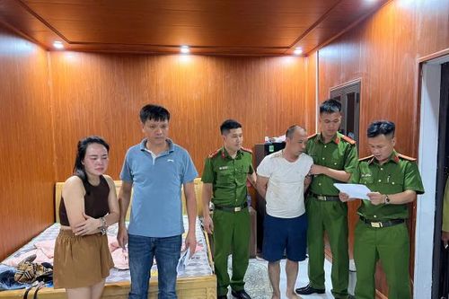 Triệt phá ổ nhóm dùng drone giao ma túy
