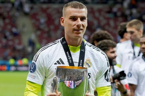 HLV Ancelotti ra phán quyết về tương lai Lunin