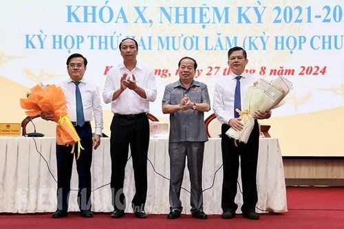 Kiện toàn nhân sự Phó Chủ tịch UBND 2 tỉnh