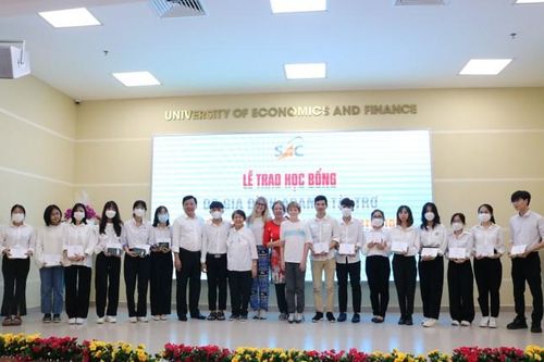 Nhiều suất học bổng dành cho sinh viên có hoàn cảnh khó khăn đang theo học trên địa bàn TP. HCM