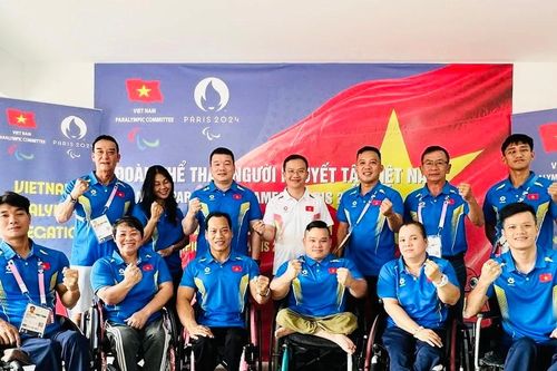 Lê Văn Công, Châu Hoàng Tuyết Loan sẽ cầm cờ tại lễ khai mạc Paralympic 2024