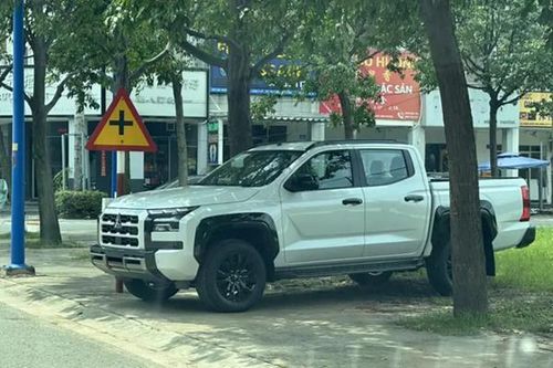 Mitsubishi Triton 2025 xuất hiện tại Hà Nội trước ngày ra mắt