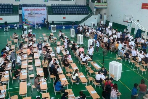 Trường Đại học Y Dược, ĐHQGHN đón gần 700 tân sinh viên