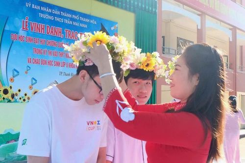 Vinh danh học sinh giỏi - truyền lửa tinh thần hiếu học ở Trường THCS Trần Mai Ninh