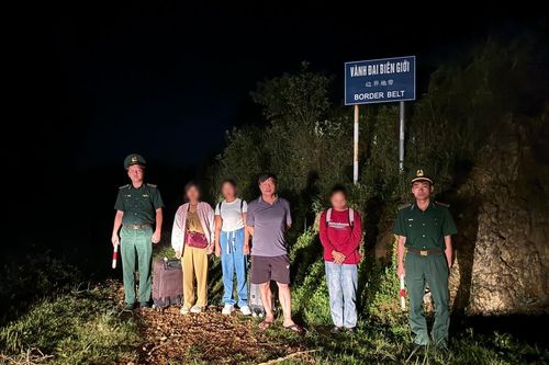 Khởi tố 3 đối tượng tổ chức cho người khác trốn đi nước ngoài