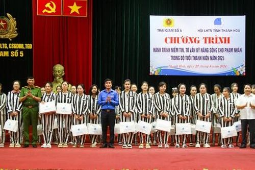 Tư vấn kỹ năng sống cho phạm nhân độ tuổi thanh niên
