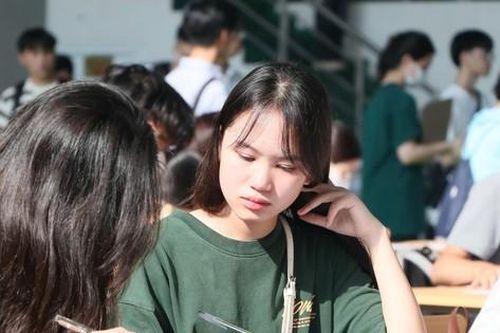 Tân sinh viên Y khoa nhập học: Bắt đầu hành trình trở thành bác sĩ