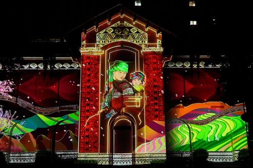 Trình chiếu phim 3D mapping Kỷ niệm ngày truyền thống ngành TT&TT