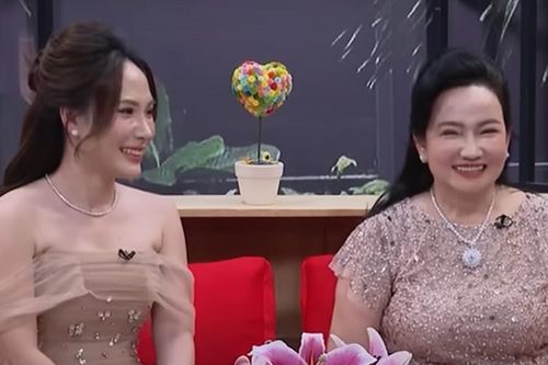 Cô gái Vĩnh Long được mẹ chồng tặng quà cưới 'khủng', cho tiếp quản cả tiệm vàng