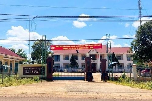 Đốt rác nghi lựu đạn phát nổ, 1 dân quân tự vệ tử vong