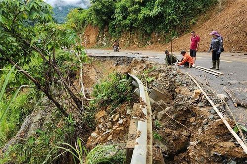 Tập trung khắc phục sạt lở do mưa lớn liên tiếp tại Điện Biên