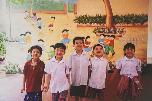 'Bước chân gắn kết yêu thương' tại Hà Nội hỗ trợ trẻ em đường phố và học sinh khó khăn